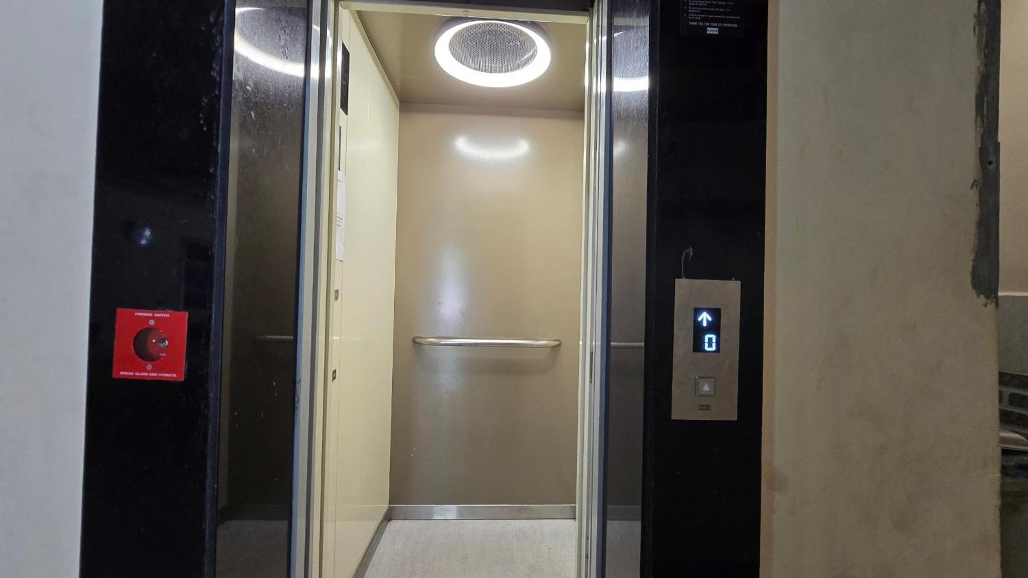 Hotel Maheshwari Green'S Ujjain Exterior photo